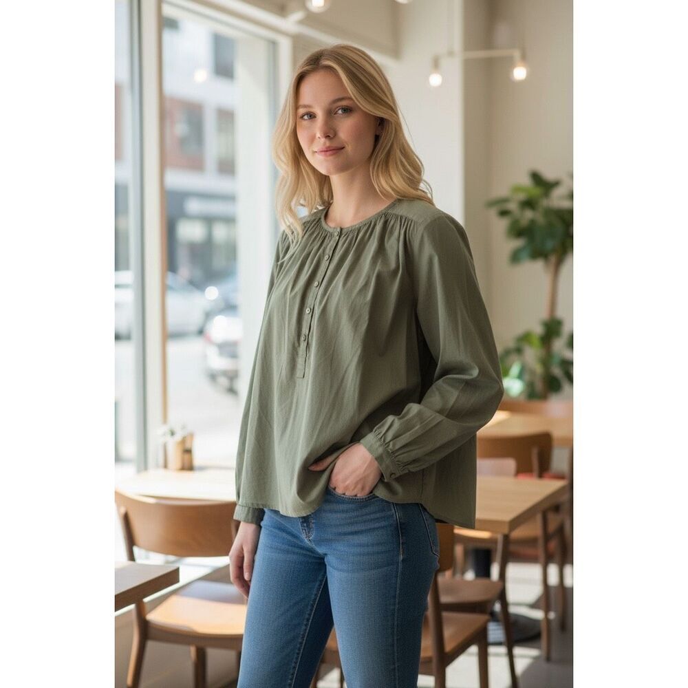 Xirena Hennessy Top in Four Leaf Clover NWT Size XS
